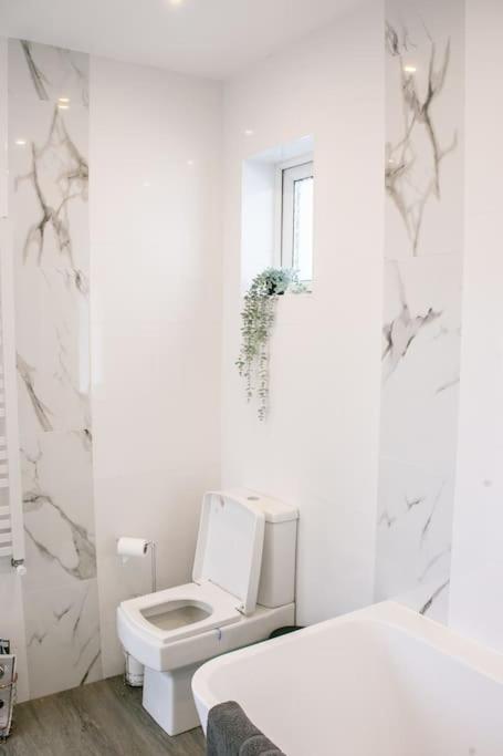 Stylish Retreat In Leigh-On-Sea Apartment Southend-on-Sea Exterior foto