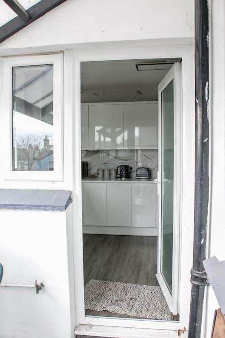 Stylish Retreat In Leigh-On-Sea Apartment Southend-on-Sea Exterior foto