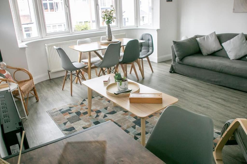 Stylish Retreat In Leigh-On-Sea Apartment Southend-on-Sea Exterior foto