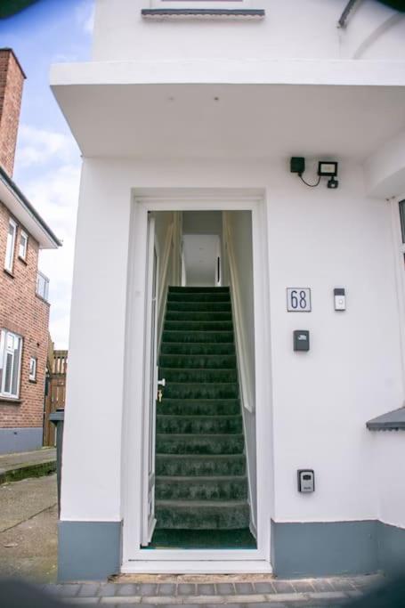 Stylish Retreat In Leigh-On-Sea Apartment Southend-on-Sea Exterior foto