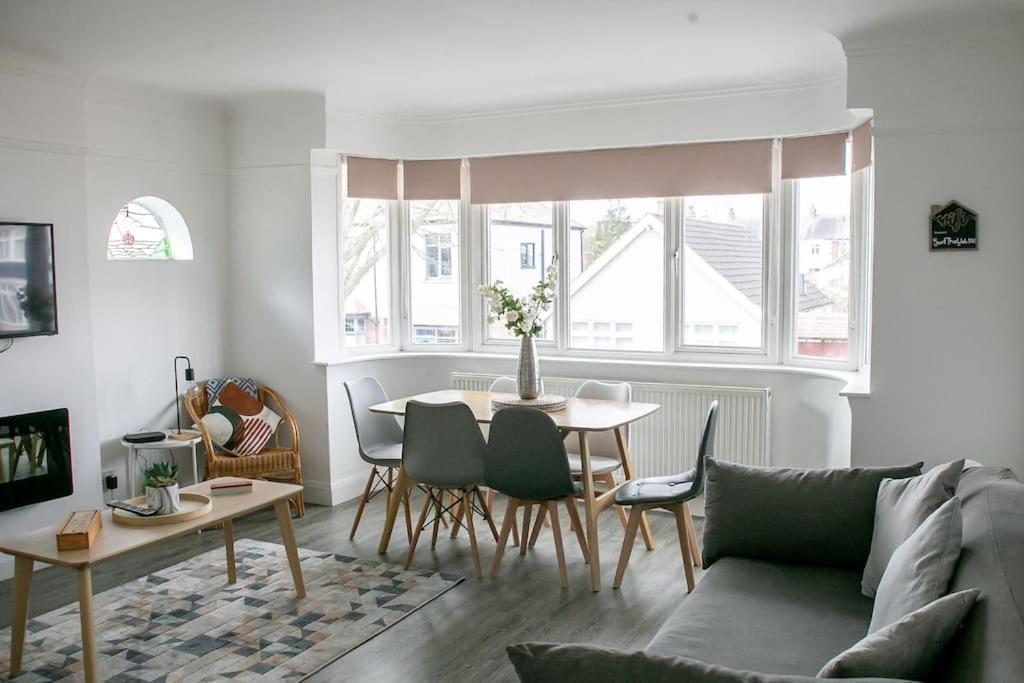Stylish Retreat In Leigh-On-Sea Apartment Southend-on-Sea Exterior foto