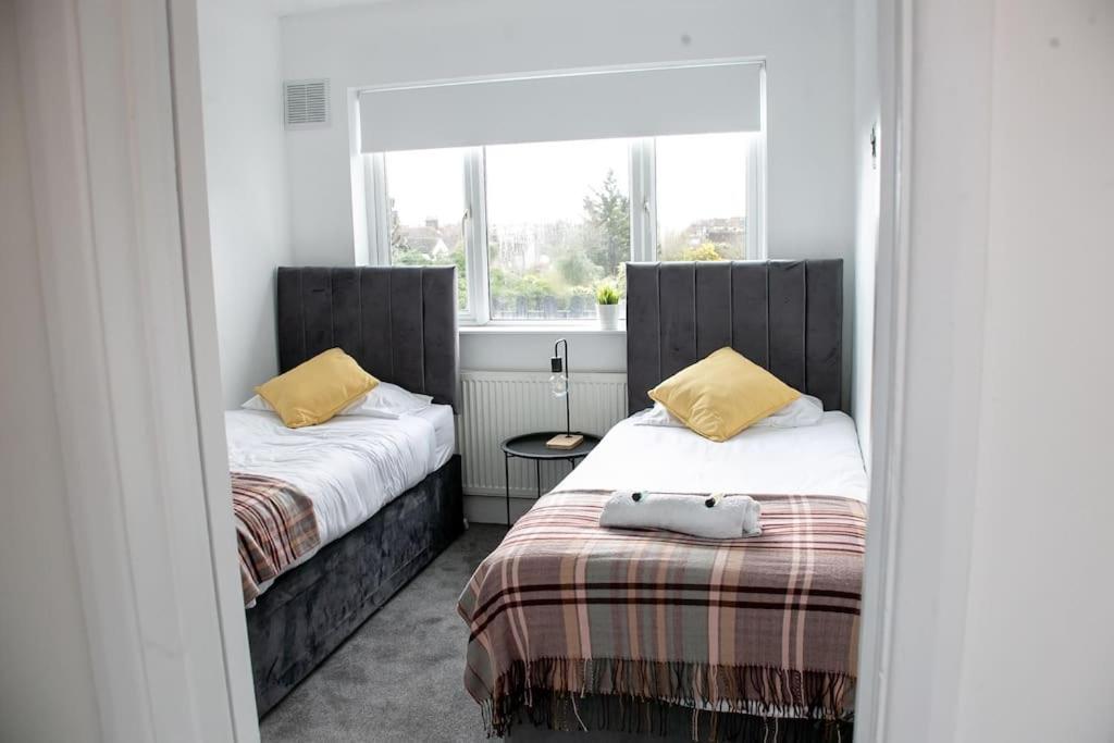 Stylish Retreat In Leigh-On-Sea Apartment Southend-on-Sea Exterior foto